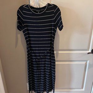 Banana Republic Casual Midi Dress